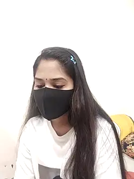 Green LaDY66 online show from 11/22/25, 03:49