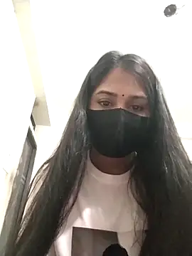 Green LaDY66 online show from 12/14/25, 03:17