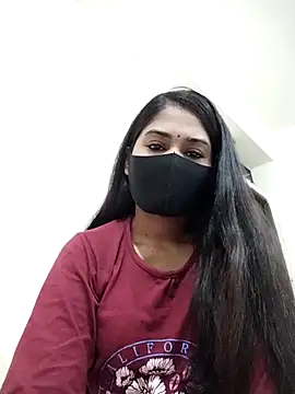 Green LaDY66 online show from 12/21/25, 10:11