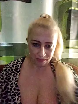 Esenia505 online show from 11/28/25, 10:07