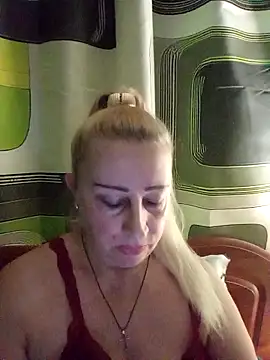 Esenia505 online show from 12/15/25, 02:05