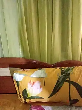 Snapshot of Esenia505 chatting on 02/05/26, 08:35 Esenia505 online show from 02/05/26, 08:35