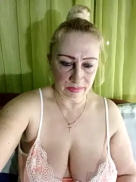 Esenia505 online show from 04/04/26, 03:05