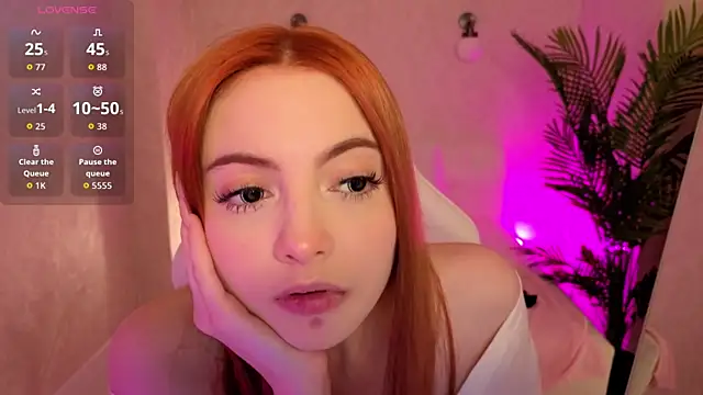 Daniela Saules online show from 12/19/25, 09:16