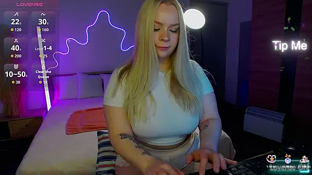 Snapshot of LisaCandy1 chatting on 01/09/26, 01:47 LisaCandy1 online show from 01/09/26, 01:47