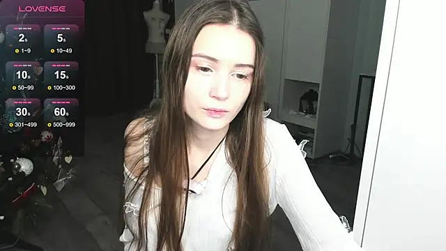 Hana Flo  online show from 01/09/26, 02:42