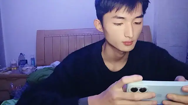 N228 online show from 12/14/25, 04:12