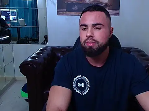 HayesWood online show from 12/22/25, 05:48