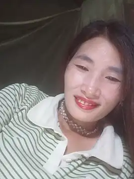 Snapshot of HGiasexy69 chatting on 06/27/26, 03:06 HGiasexy69 online show from 06/27/26, 03:06