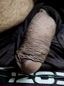 female hunterr online show from 10/30/25, 04:41