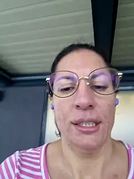 Snapshot of _LustyFantasy_ chatting on 01/11/26, 01:38 LustyFantasy online show from 01/11/26, 01:38