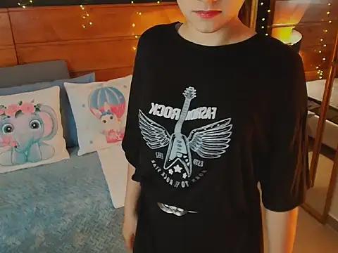 milena kiitty online show from 02/09/26, 11:47