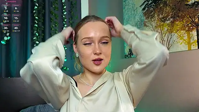 VanessaLightDiamond online show from 11/09/25, 04:11