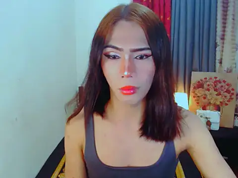 EXOTICGEORGINA online show from 11/24/25, 10:04