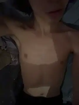 romanceteen online show from 11/08/25, 04:34