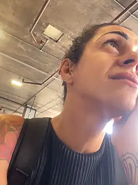 sabrinaneves online show from 03/11/26, 10:54