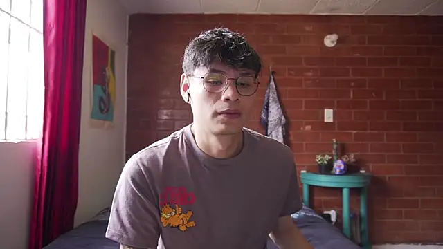 estmonnn online show from 01/10/26, 03:47