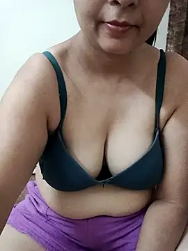 Naughty-Nancy online show from 04/16/26, 01:50