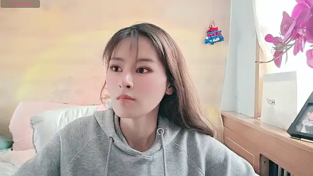 MsTipsy  online show from 04/19/26, 10:14