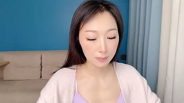 ella55-- online show from 04/17/26, 03:20