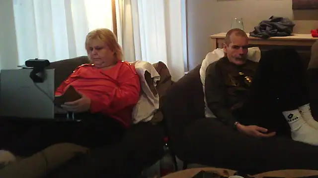 Sylviastar46 online show from 11/27/25, 08:38