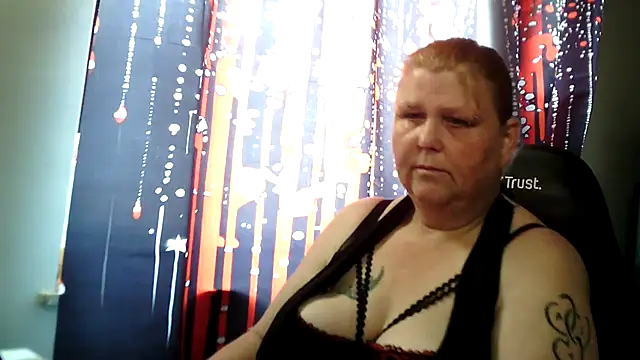 Snapshot of Sylviastar46 chatting on 07/31/26, 07:52 Sylviastar46 online show from 07/31/26, 07:52