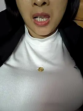 Agine222 online show from 11/03/25, 01:29