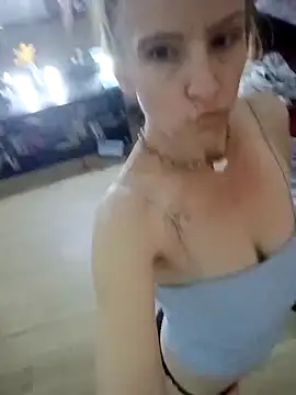 Karebearz1 online show from 11/01/25, 04:58