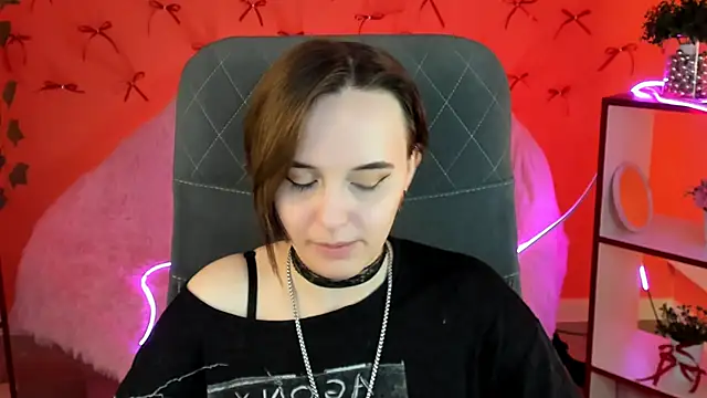 IreneBailey online show from 11/12/25, 09:10