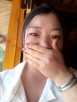 julybe online show from 03/02/26, 04:36