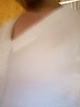 julybe online show from 04/08/26, 05:51