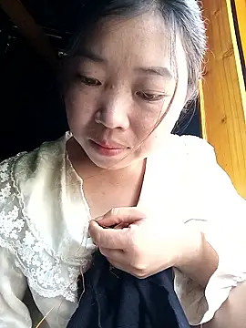 julybe online show from 04/09/26, 07:58