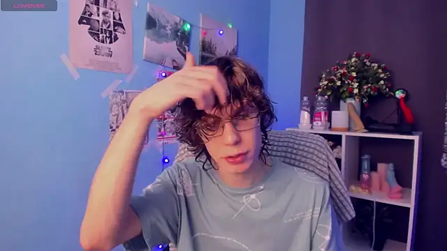 LeoBensyten online show from 12/17/25, 04:24