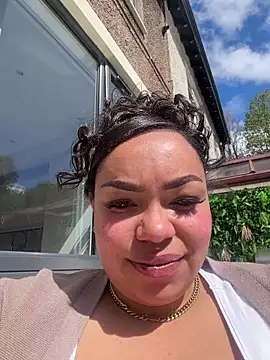 Snapshot of kennedylorel chatting on 04/19/26, 11:53 kennedylorel online show from 04/19/26, 11:53