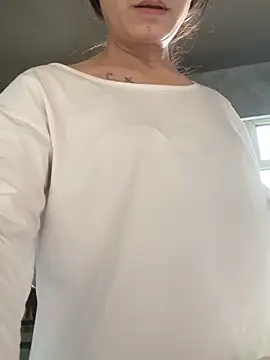 aniani11 online show from 03/31/26, 08:59