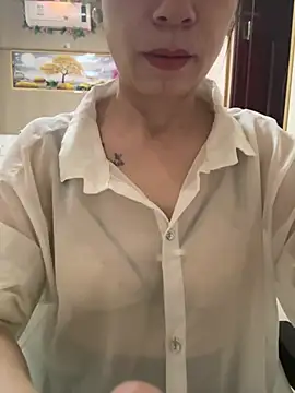 aniani11 online show from 04/12/26, 12:10