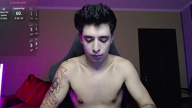 Yofukashii online show from 11/25/25, 10:43