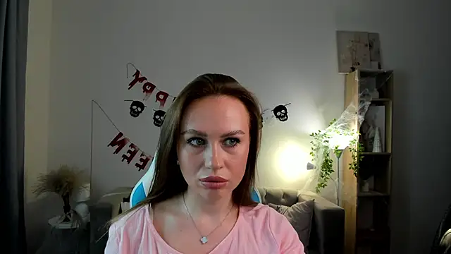 Snapshot of Adele_Rage chatting on 10/30/25, 11:22 Adele Rage online show from 10/30/25, 11:22