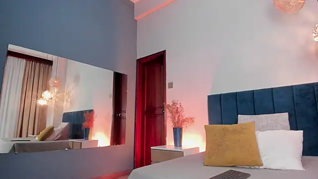 HannaaWells online show from 03/30/26, 02:40