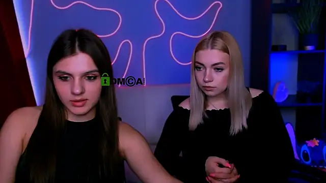 lisa dark  online show from 05/11/26, 12:22