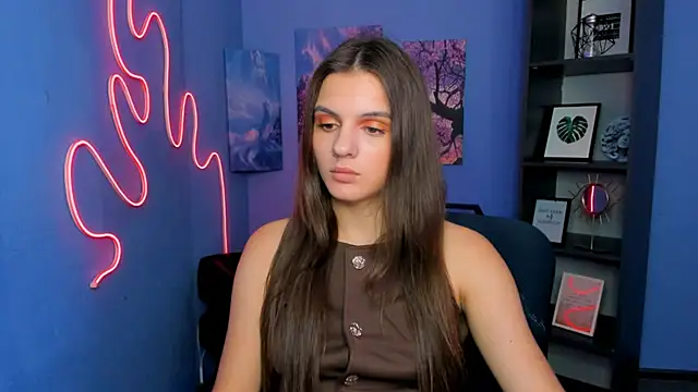 lisa dark  online show from 05/26/26, 11:50