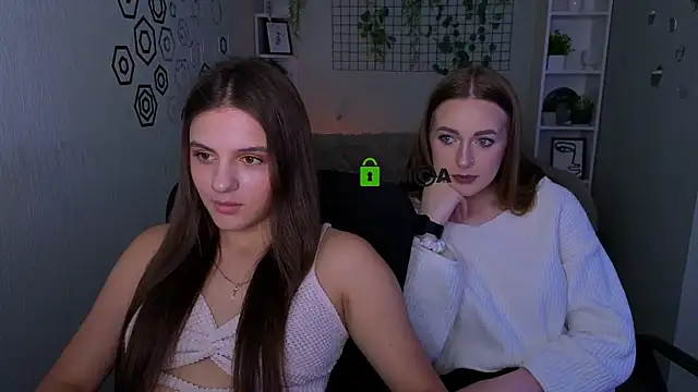 lisa dark  online show from 05/29/26, 01:31