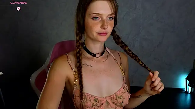 Lovelly molly1 online show from 07/29/26, 06:28