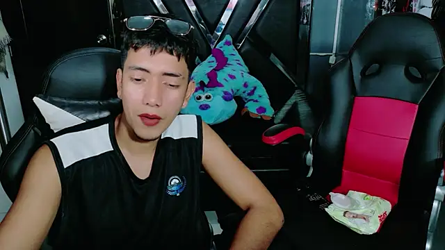 darwinandbrayann online show from 11/29/25, 03:48