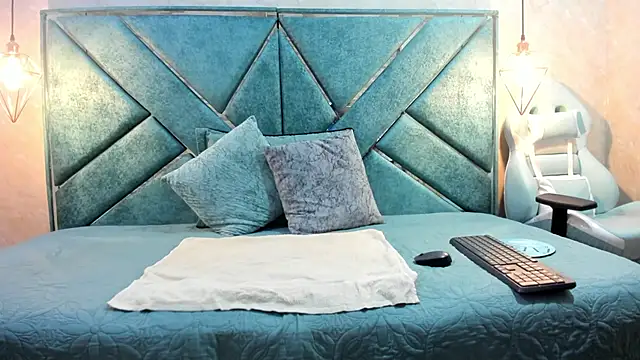 EXOTIC TRANS online show from 11/15/25, 12:45