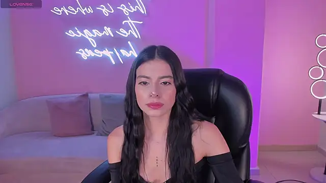 BellaConnorX online show from 06/18/26, 05:19