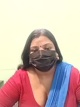 Snapshot of tamil_Nithya_J chatting on 04/25/26, 09:01 tamil Nithya J online show from 04/25/26, 09:01
