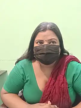 Snapshot of tamil_Nithya_J chatting on 05/30/26, 10:01 tamil Nithya J online show from 05/30/26, 10:01