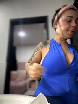 Natural BIGASS Nina online show from 11/26/25, 10:05