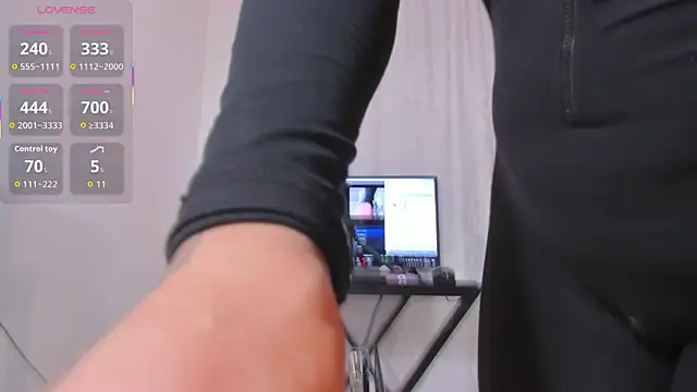 Natural BIGASS Nina online show from 04/24/26, 08:00